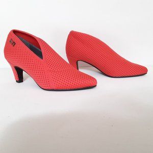 NWOB UN UNITED NUDE FOLD LITE CORAL RED MID HEEL PUMPS SHOES SIZE 39